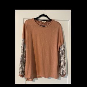 Top with pattern sleeves